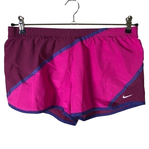 Nike Large Athletic Shorts Women’s Lightweight Workout Gym Running Yoga Short Lg - Picture 2 of 4